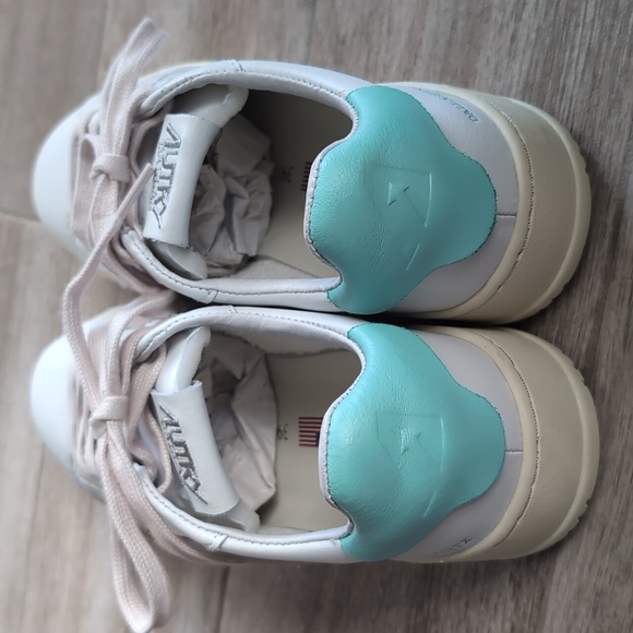 NIB Autry Dallas sneakers - Picture 12 of 15